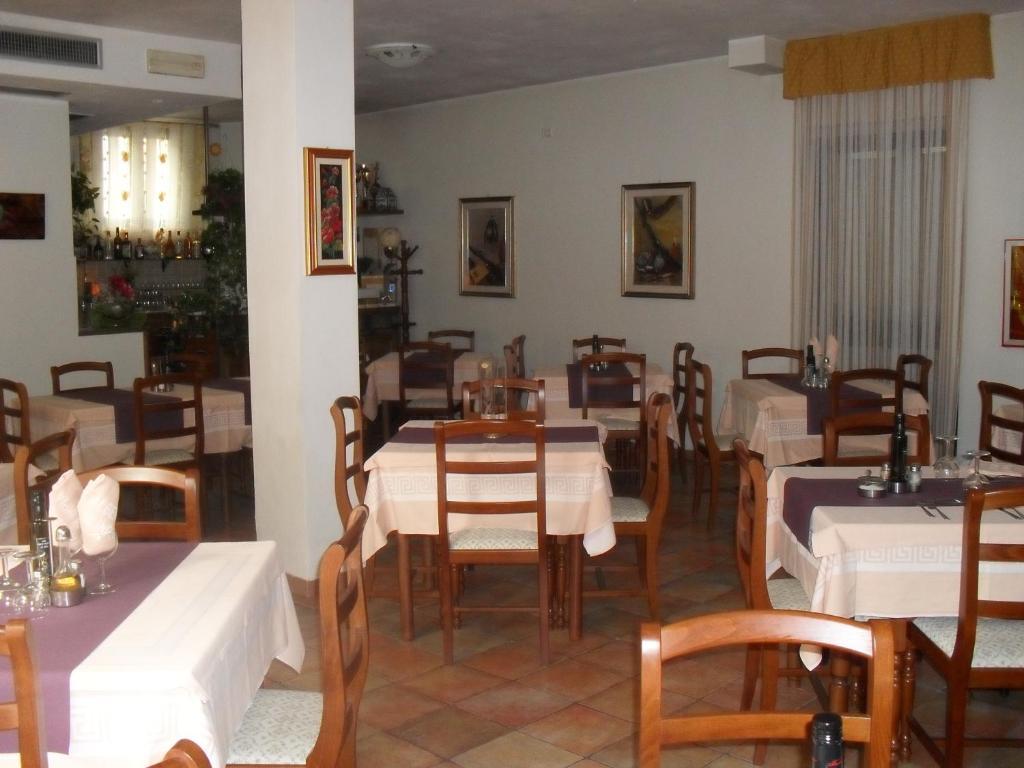 Albergo Ristorante Olimpia Abbadia San Salvator Ngoại thất bức ảnh