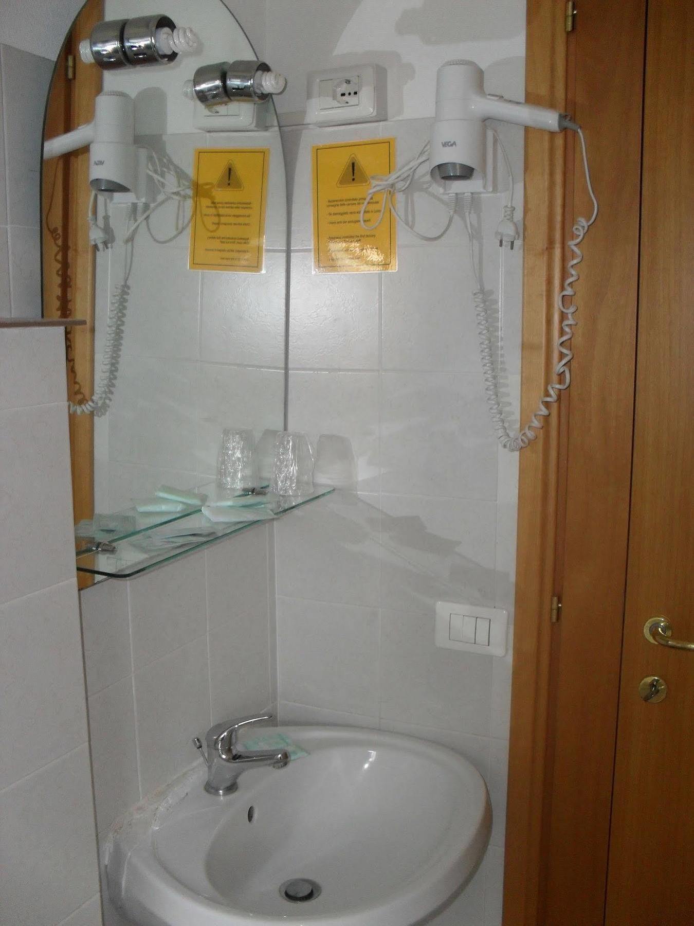 Albergo Ristorante Olimpia Abbadia San Salvator Ngoại thất bức ảnh